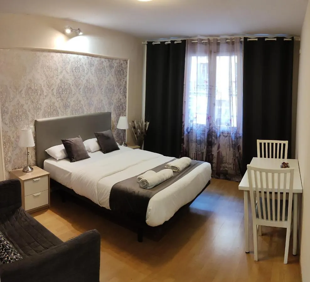 Guest House Barcelona Bruc 0*,  إسبانيا