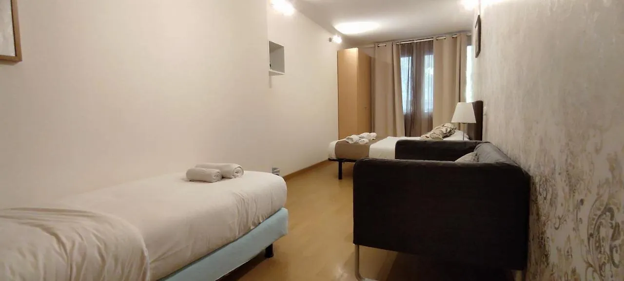 Guest House Barcelona Bruc 0*,